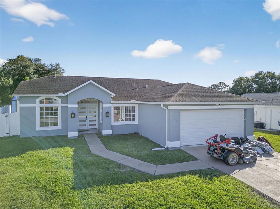 Activo con contrato: $400,000 (3 camas, 2 baños, 1461 Pies cuadrados)