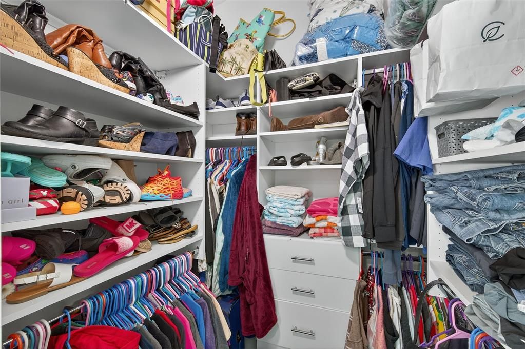 Activo con contrato: $400,000 (3 camas, 2 baños, 1461 Pies cuadrados)