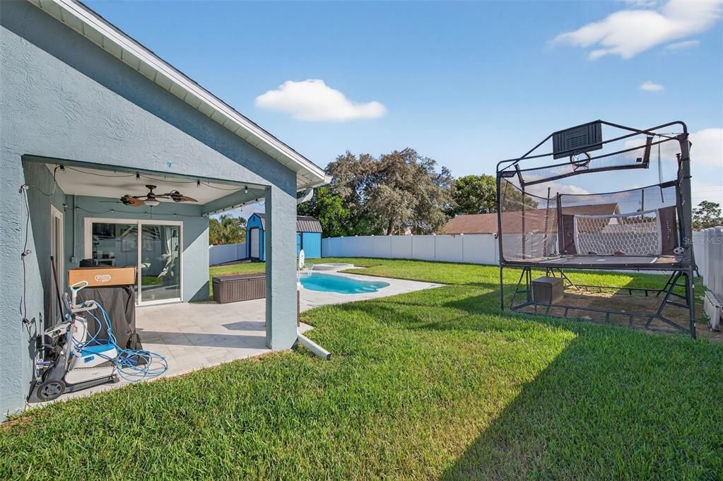 Activo con contrato: $400,000 (3 camas, 2 baños, 1461 Pies cuadrados)