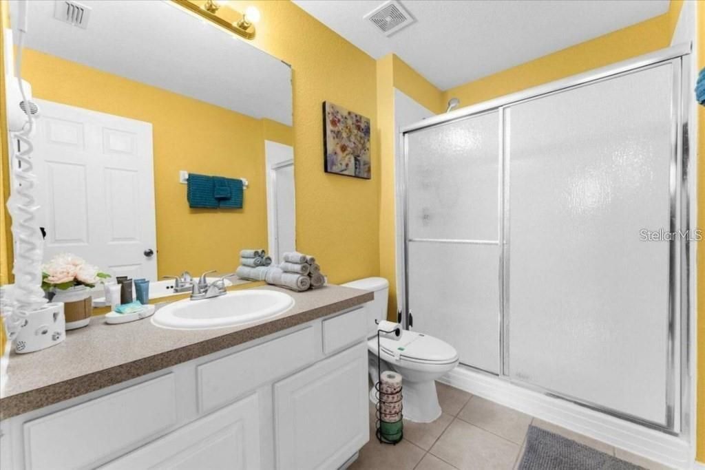 For Sale: $689,000 (6 beds, 4 baths, 2812 Square Feet)