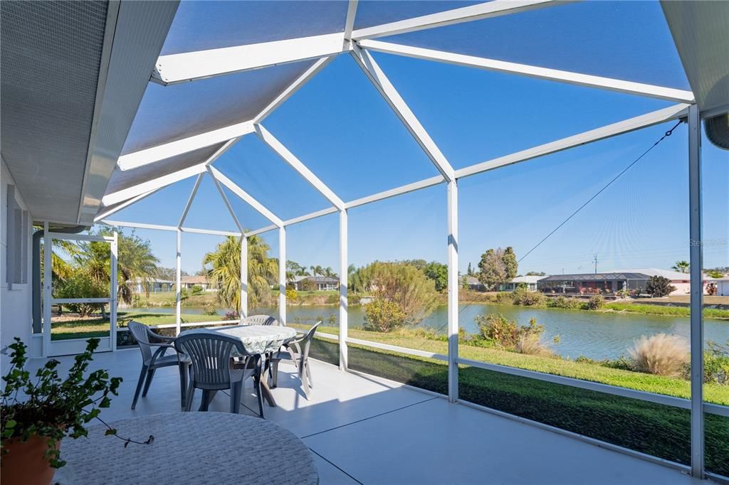 Active With Contract: $335,000 (2 beds, 2 baths, 1270 Square Feet)