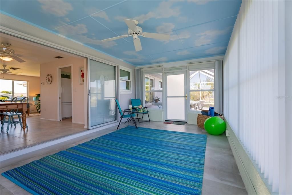 Active With Contract: $335,000 (2 beds, 2 baths, 1270 Square Feet)