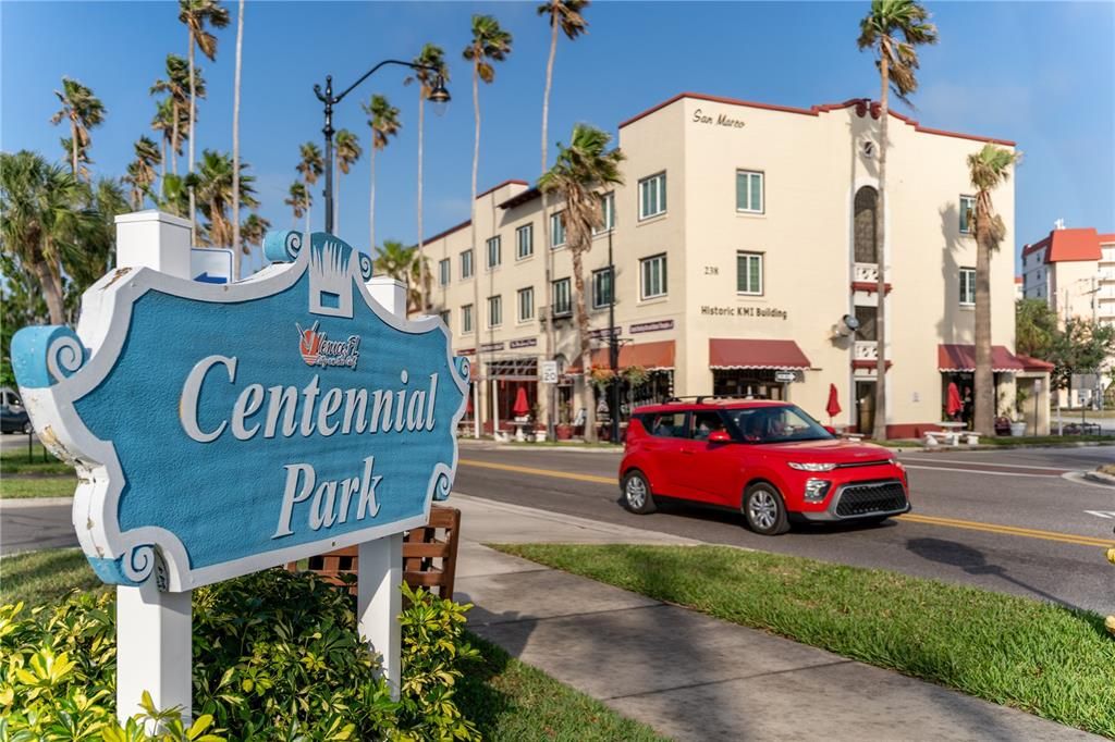 Active With Contract: $335,000 (2 beds, 2 baths, 1270 Square Feet)