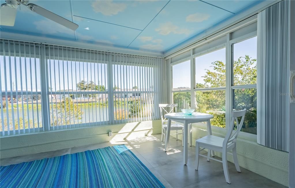 Active With Contract: $335,000 (2 beds, 2 baths, 1270 Square Feet)