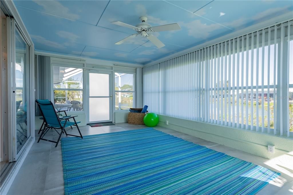 Active With Contract: $335,000 (2 beds, 2 baths, 1270 Square Feet)