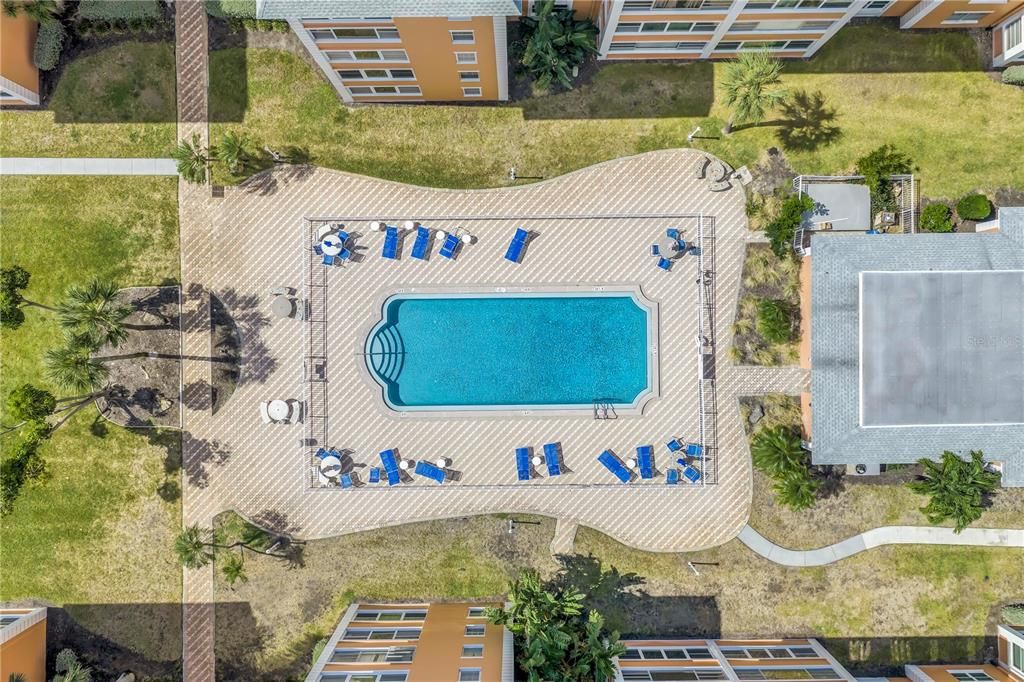 Под контрактом: $165,000 (2 спален, 2 ванн, 1050 Квадратных фут)