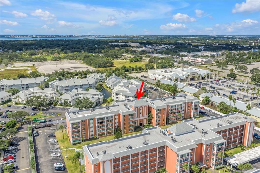 Под контрактом: $165,000 (2 спален, 2 ванн, 1050 Квадратных фут)