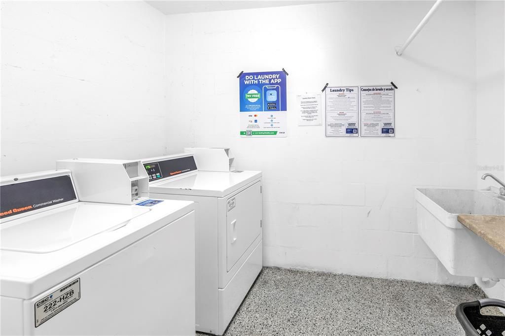 Под контрактом: $165,000 (2 спален, 2 ванн, 1050 Квадратных фут)