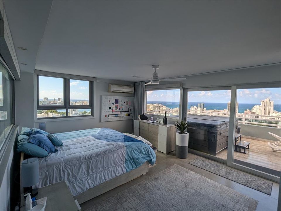 For Sale: $1,975,000 (3 beds, 3 baths, 2407 Square Feet)