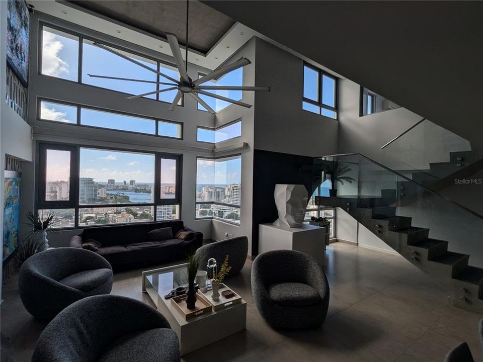 For Sale: $1,975,000 (3 beds, 3 baths, 2407 Square Feet)