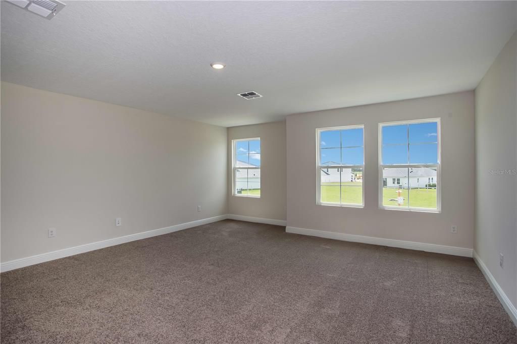 Active With Contract: $544,990 (5 beds, 3 baths, 3190 Square Feet)