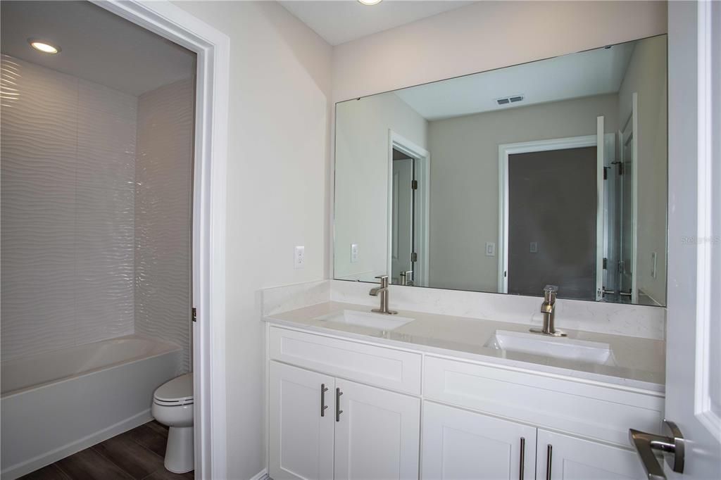 Active With Contract: $544,990 (5 beds, 3 baths, 3190 Square Feet)