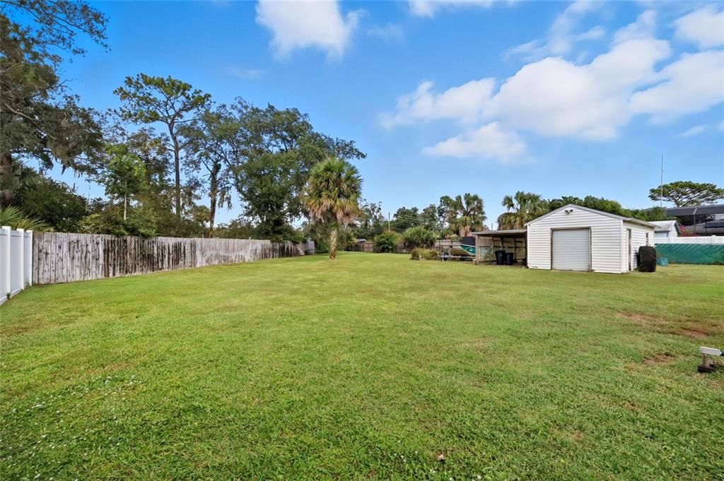 Activo con contrato: $425,000 (3 camas, 2 baños, 2067 Pies cuadrados)