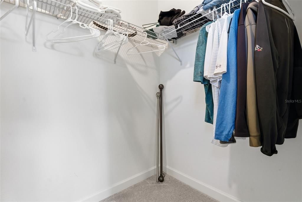 Activo con contrato: $410,000 (2 camas, 2 baños, 1557 Pies cuadrados)