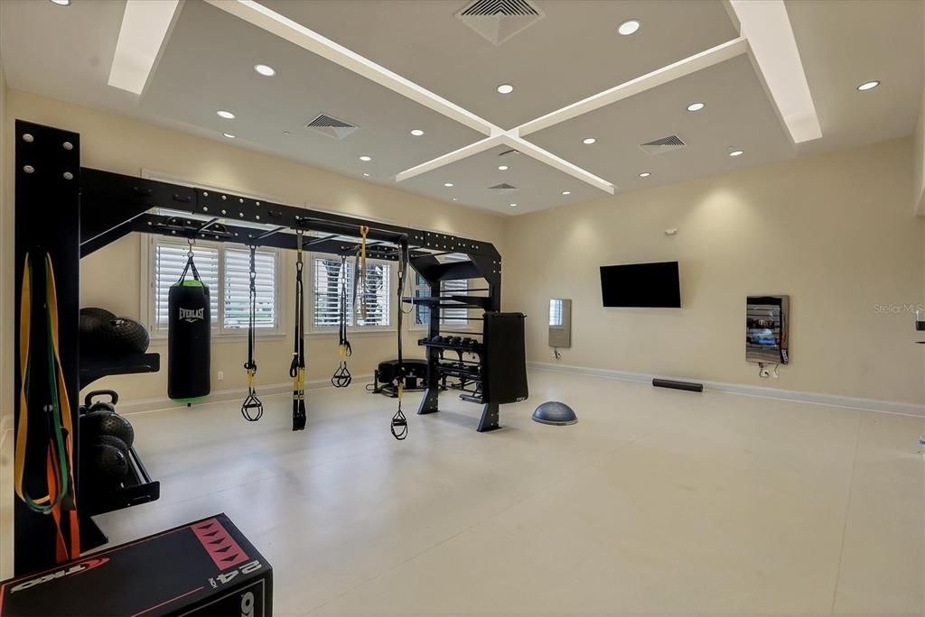 Activo con contrato: $410,000 (2 camas, 2 baños, 1557 Pies cuadrados)