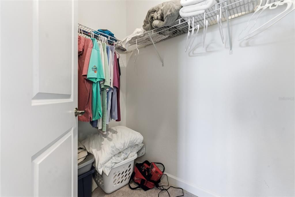 Activo con contrato: $410,000 (2 camas, 2 baños, 1557 Pies cuadrados)