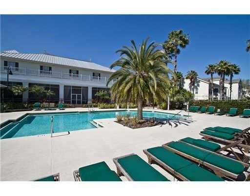 На продажу: $165,000 (2 спален, 2 ванн, 874 Квадратных фут)