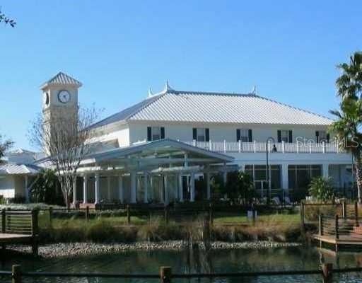 На продажу: $165,000 (2 спален, 2 ванн, 874 Квадратных фут)