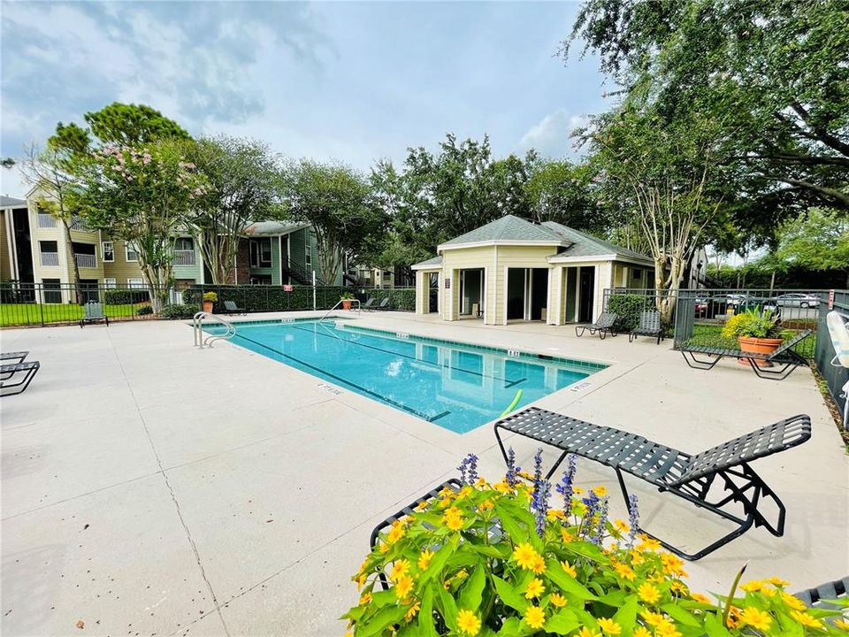 На продажу: $165,000 (2 спален, 2 ванн, 874 Квадратных фут)