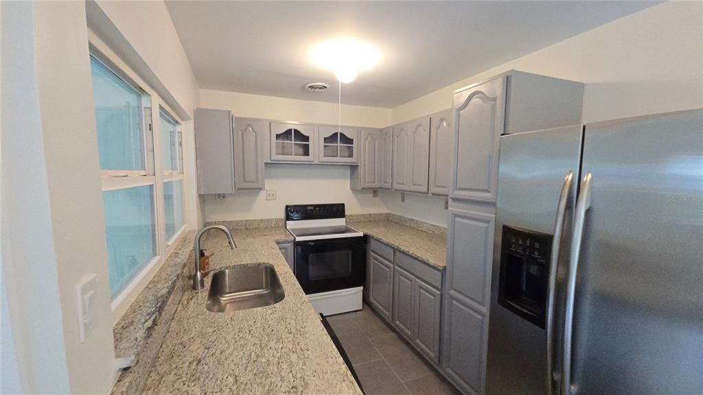 For Rent: $2,350 (3 beds, 2 baths, 1184 Square Feet)