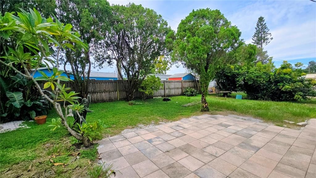 For Rent: $2,350 (3 beds, 2 baths, 1184 Square Feet)