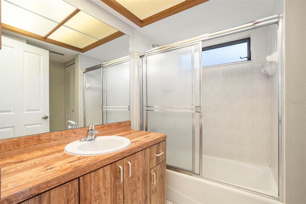 待售: $415,000 (3 贝兹, 2 浴室, 2180 平方英尺)