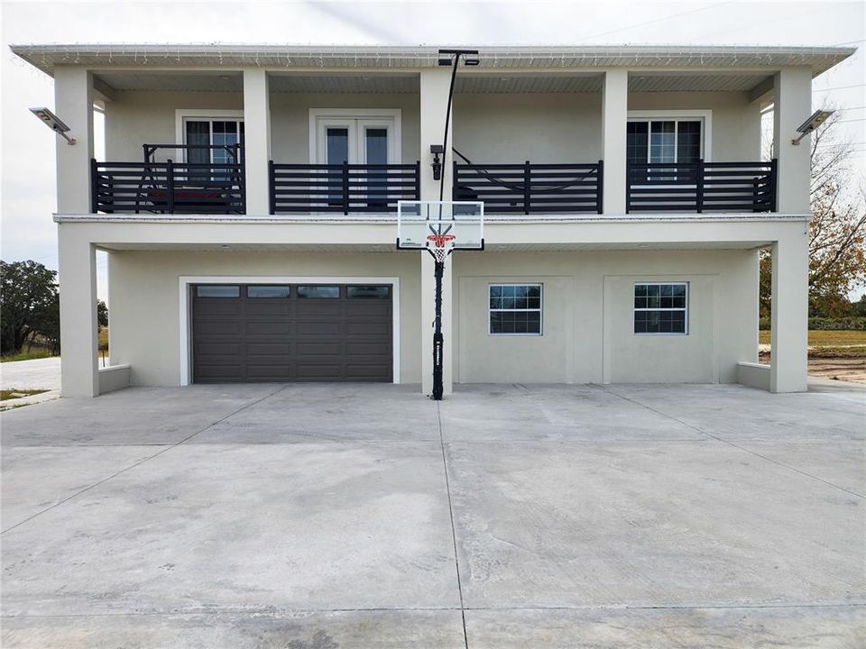 For Rent: $3,000 (3 beds, 2 baths, 2000 Square Feet)