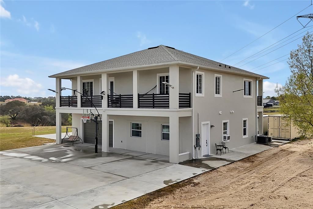 For Rent: $3,000 (3 beds, 2 baths, 2000 Square Feet)