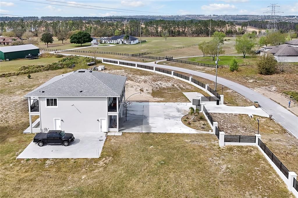 For Rent: $3,000 (3 beds, 2 baths, 2000 Square Feet)