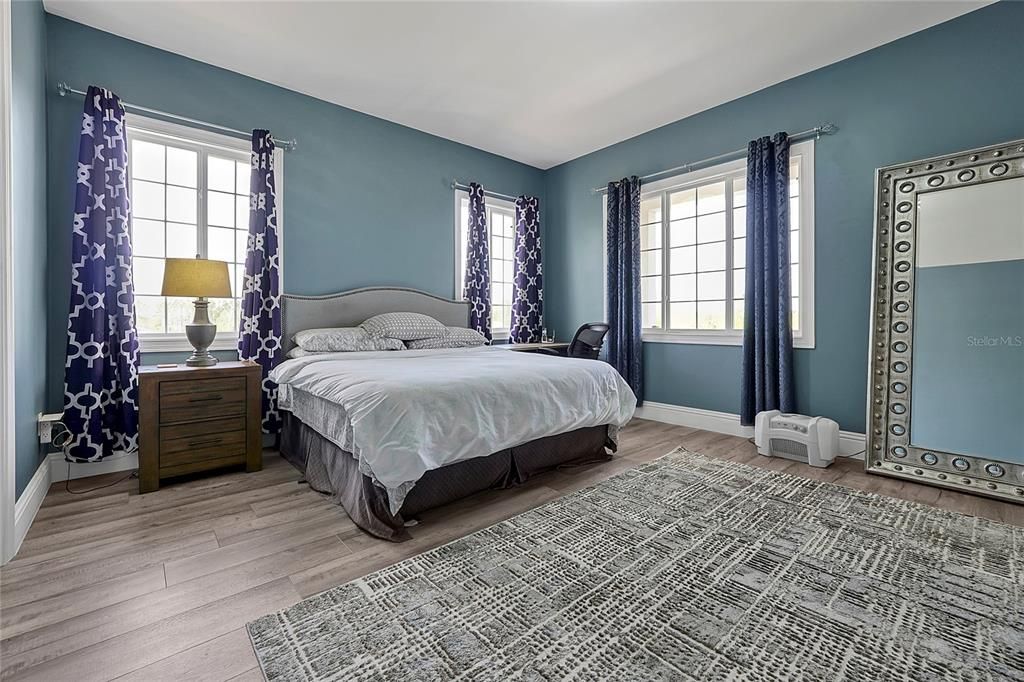 For Rent: $3,000 (3 beds, 2 baths, 2000 Square Feet)