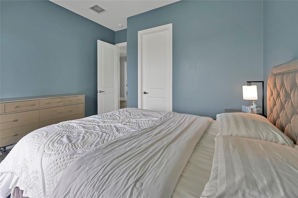 For Rent: $3,000 (3 beds, 2 baths, 2000 Square Feet)