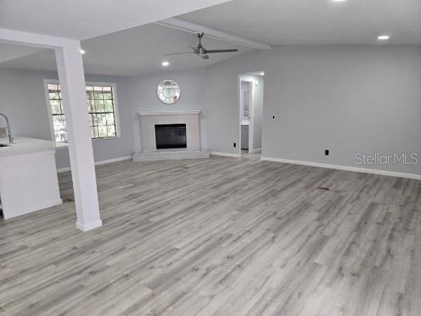 В аренду: $1,800 (3 спален, 2 ванн, 1500 Квадратных фут)