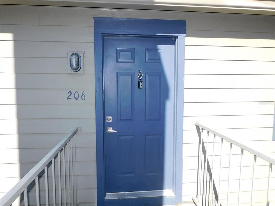 For Sale: $200,000 (3 beds, 2 baths, 1136 Square Feet)