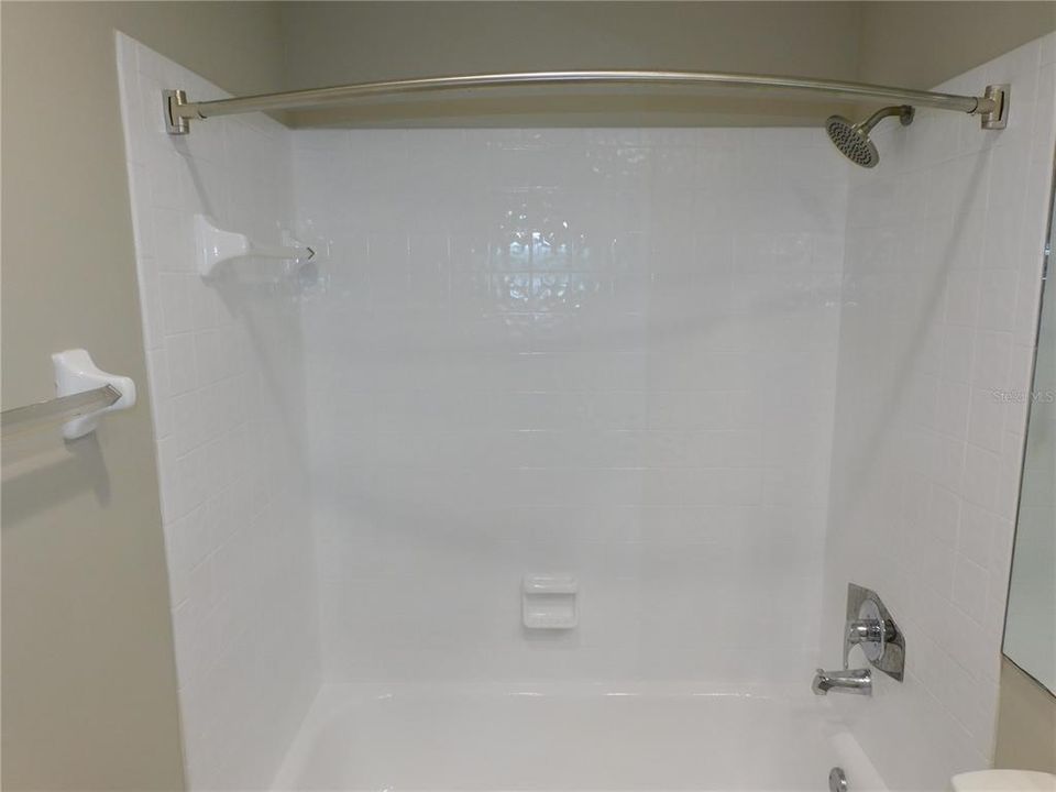 For Sale: $200,000 (3 beds, 2 baths, 1136 Square Feet)