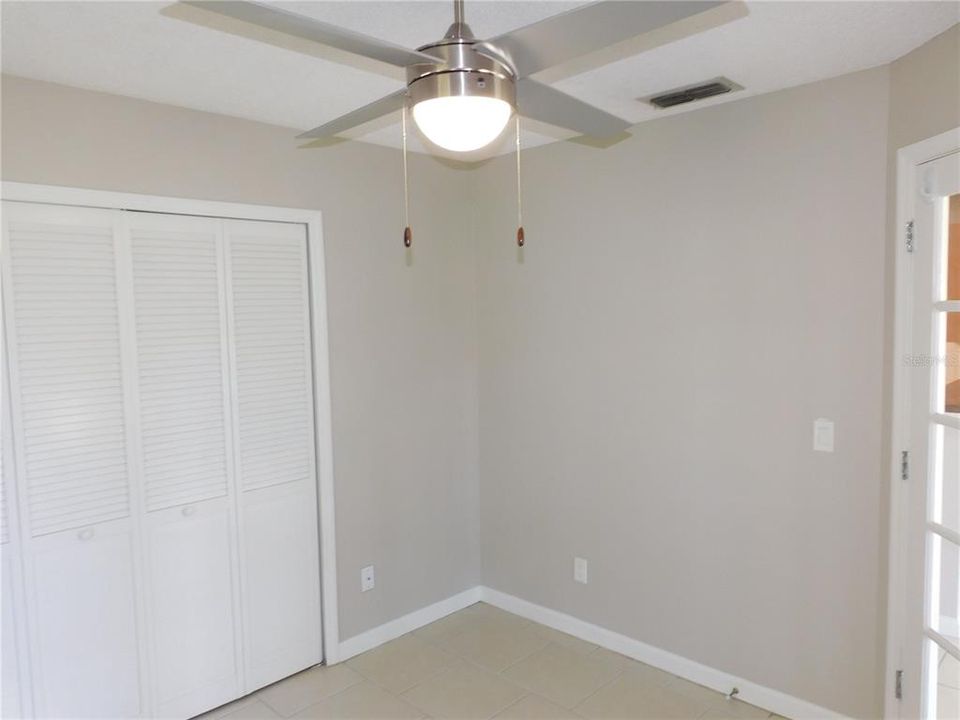 For Sale: $200,000 (3 beds, 2 baths, 1136 Square Feet)