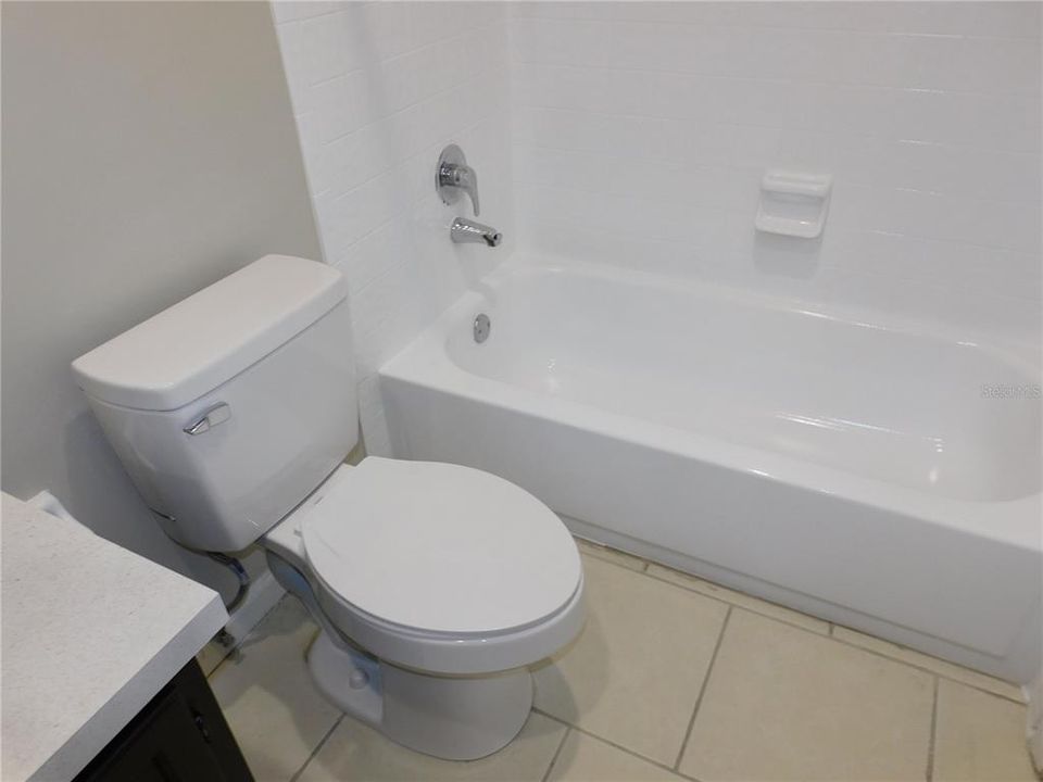 For Sale: $200,000 (3 beds, 2 baths, 1136 Square Feet)