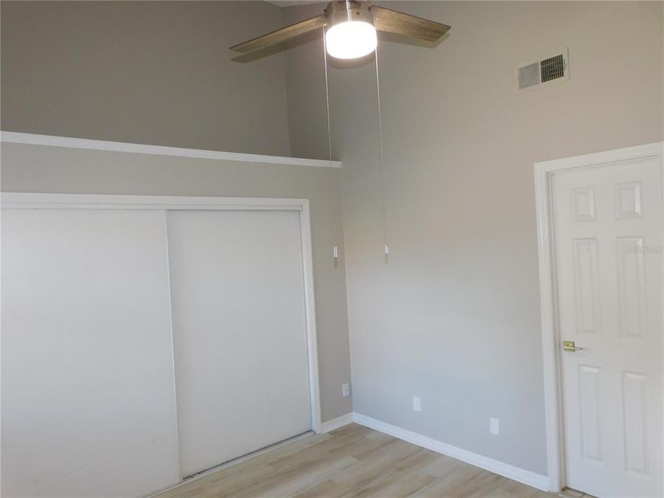 For Sale: $200,000 (3 beds, 2 baths, 1136 Square Feet)