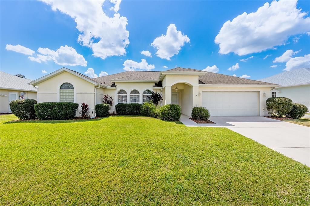 For Sale: $245,000 (2 beds, 2 baths, 1569 Square Feet)