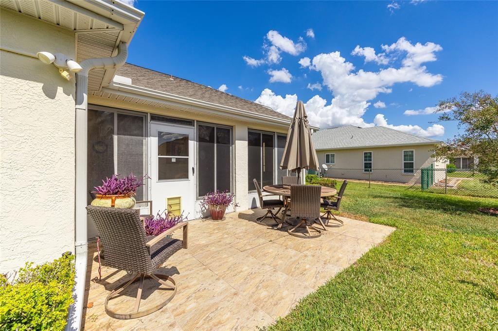 For Sale: $245,000 (2 beds, 2 baths, 1569 Square Feet)