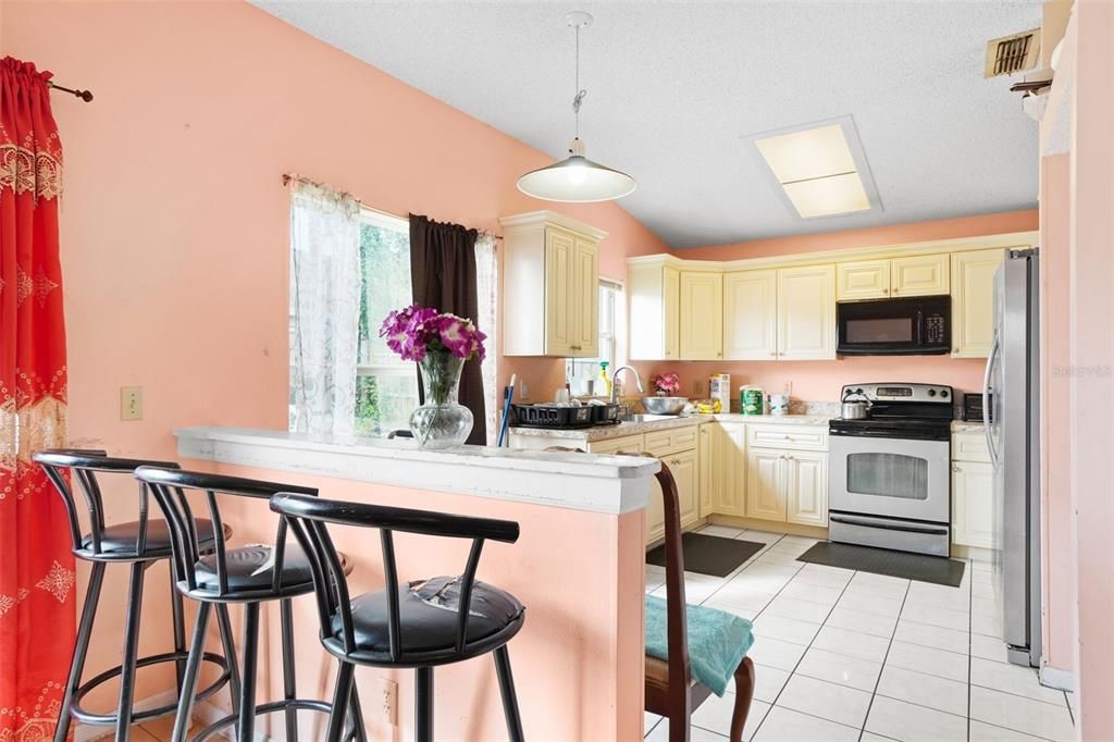 待售: $410,000 (3 贝兹, 2 浴室, 1644 平方英尺)