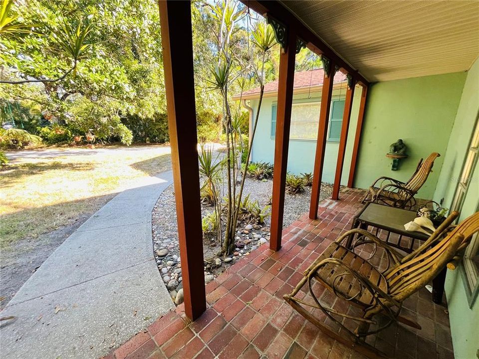 For Sale: $1,200,000 (3 beds, 3 baths, 2309 Square Feet)