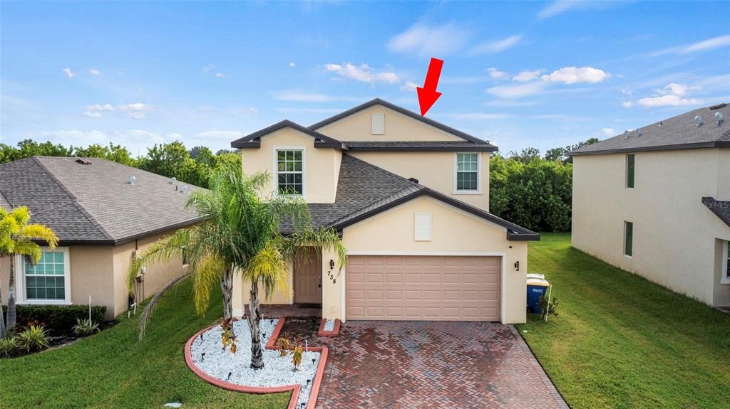 For Sale: $379,500 (5 beds, 2 baths, 2370 Square Feet)