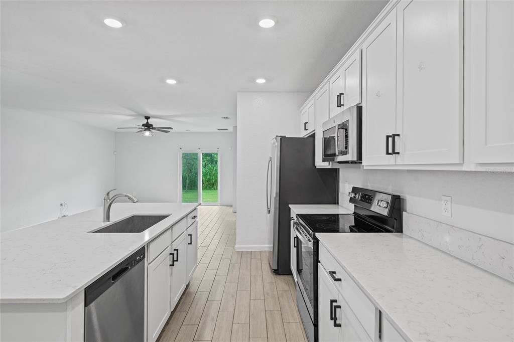 For Sale: $379,500 (5 beds, 2 baths, 2370 Square Feet)