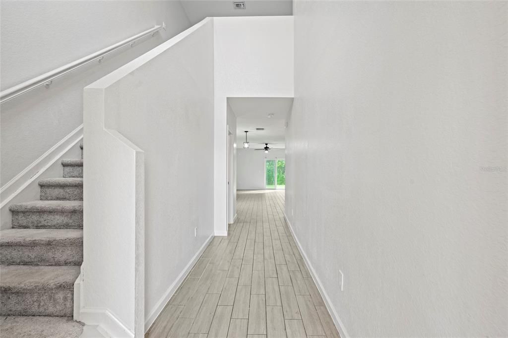 For Sale: $379,500 (5 beds, 2 baths, 2370 Square Feet)