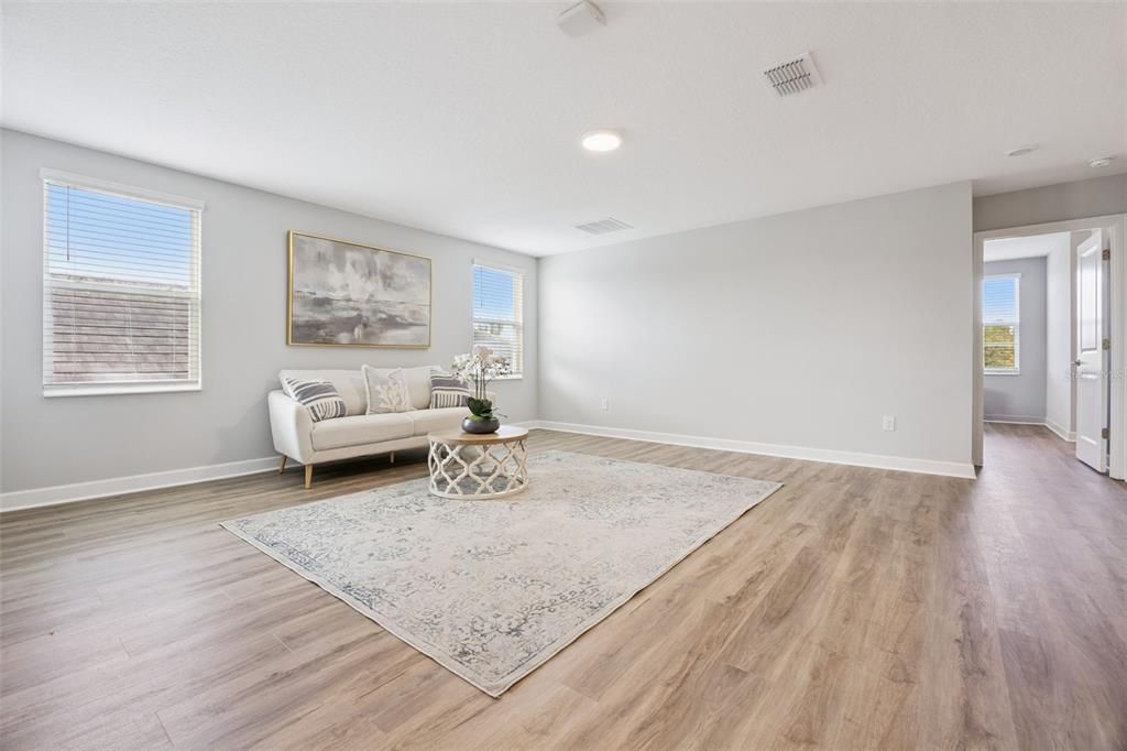 На продажу: $675,000 (5 спален, 3 ванн, 3295 Квадратных фут)