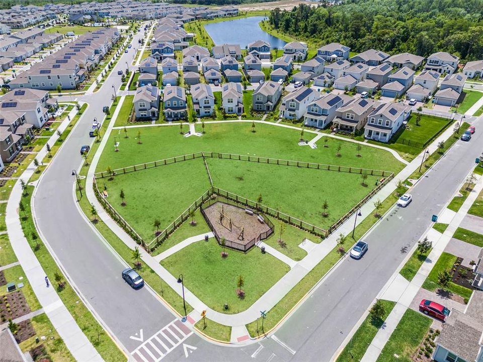 На продажу: $675,000 (5 спален, 3 ванн, 3295 Квадратных фут)