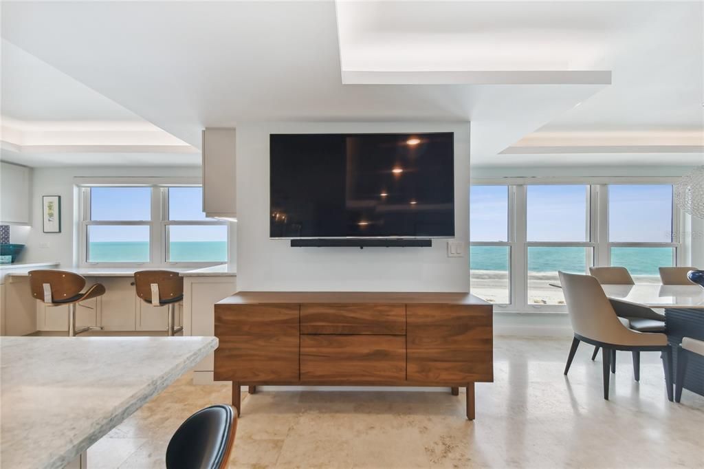 Active With Contract: $850,000 (2 beds, 2 baths, 1420 Square Feet)