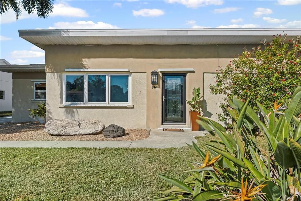 Под контрактом: $300,000 (3 спален, 2 ванн, 1384 Квадратных фут)