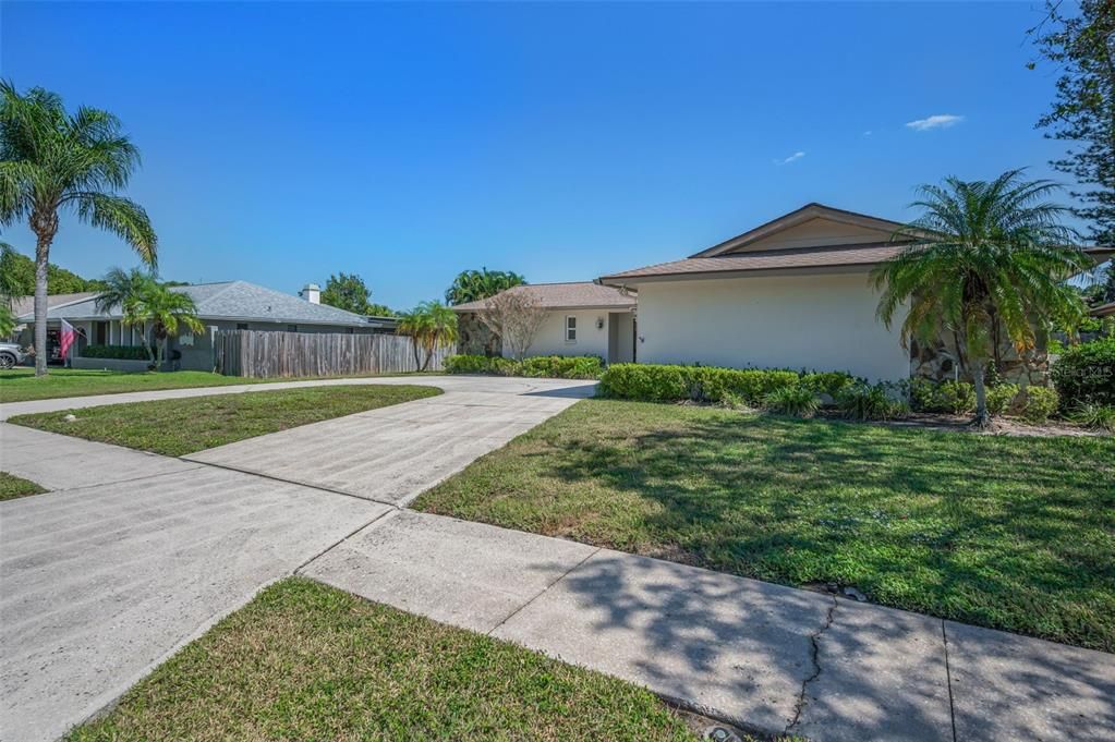 Activo con contrato: $525,000 (2 camas, 2 baños, 1683 Pies cuadrados)