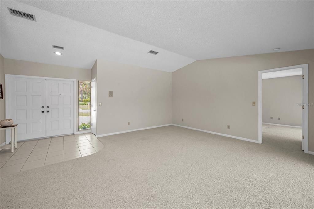 Activo con contrato: $525,000 (2 camas, 2 baños, 1683 Pies cuadrados)